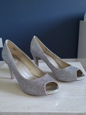 Bandolino Rainaa Gold Glamour Glitter Open-Toe Pumps
